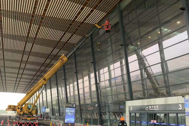 河西玻璃幕墙维护和保养